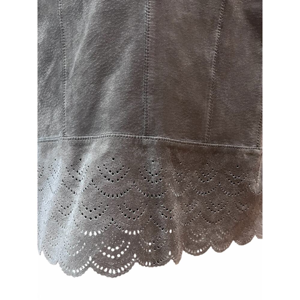 Liz Claiborne 100% Suede Laser Cut Scallop Hem Jacket | Size Medium - Picture 4 of 6